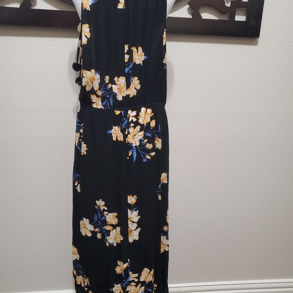 Xhilaration - Picture 3 of 6